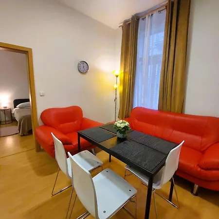 Prostorny V Centru 3 Kk 80 M2 Apartment *